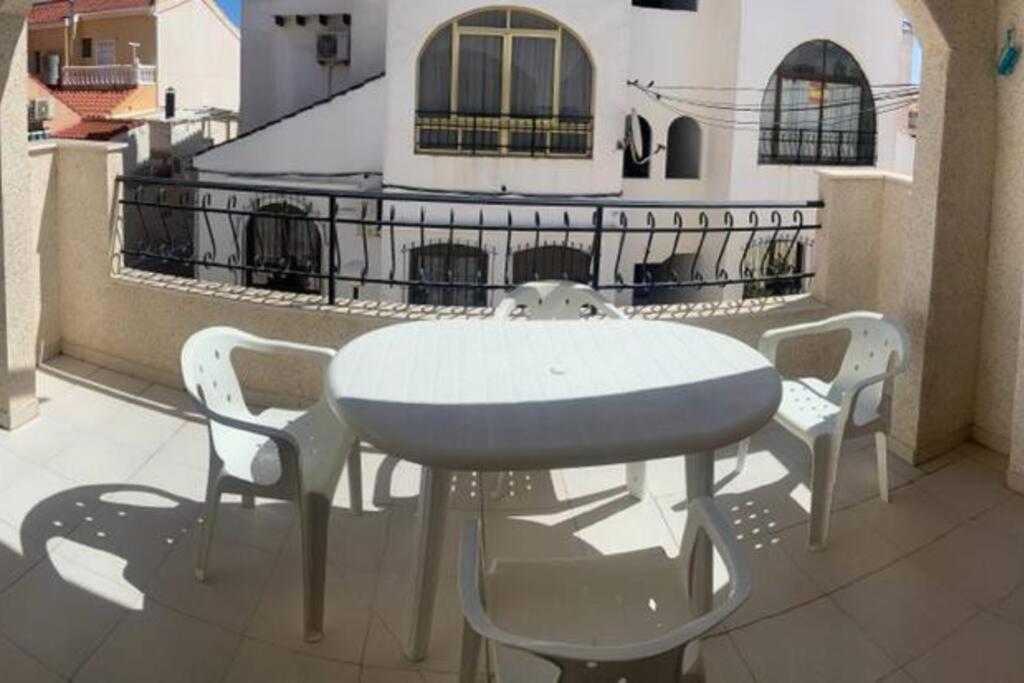Apartamento Tranquila Torrevieja Exterior foto